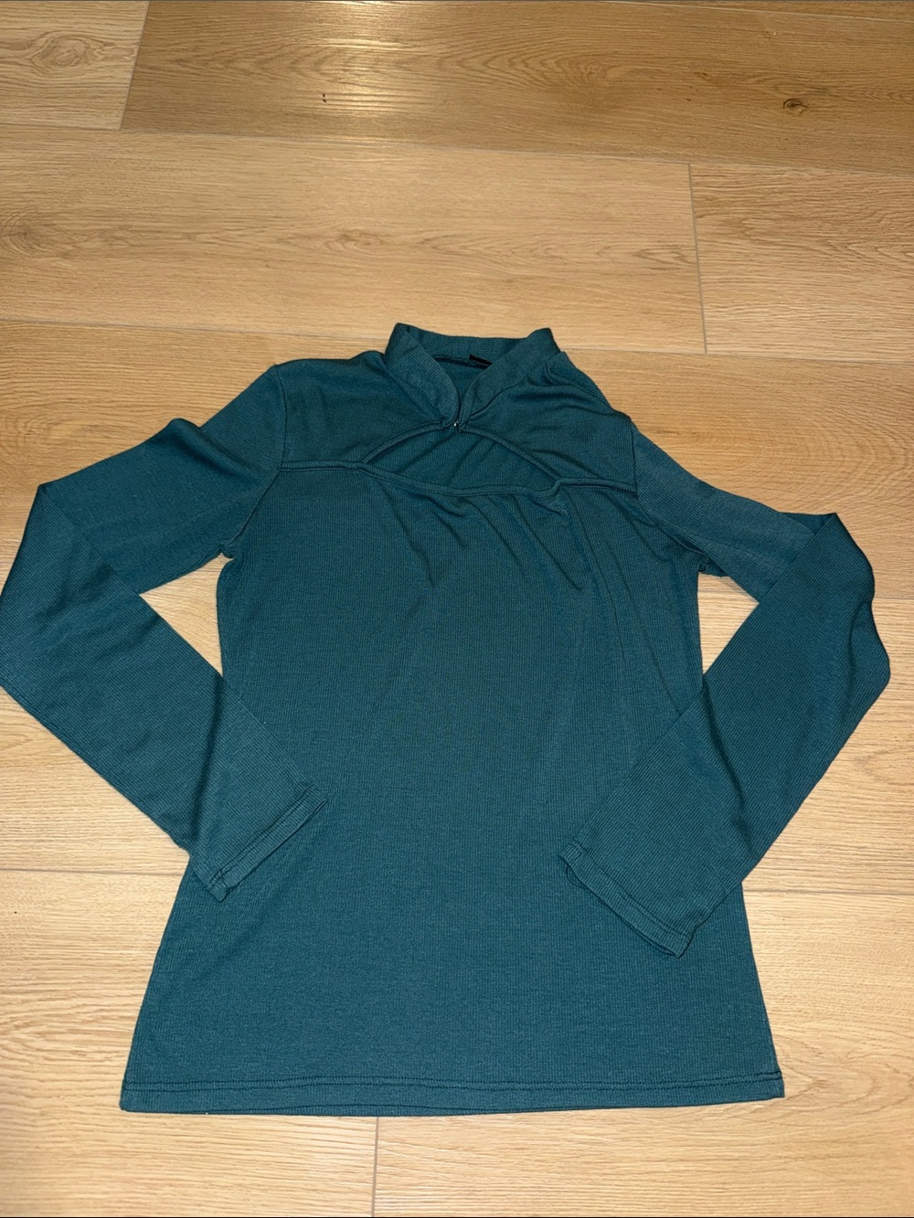 Long Sleeve Teal Women's Top with Twist Neck